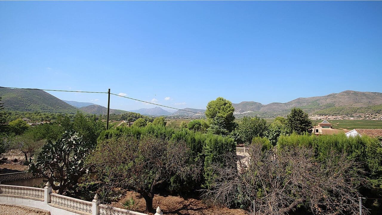 4 bedroom Villa for sale in Lliber with pool garage - € 579,000 (Ref: 10021520)
