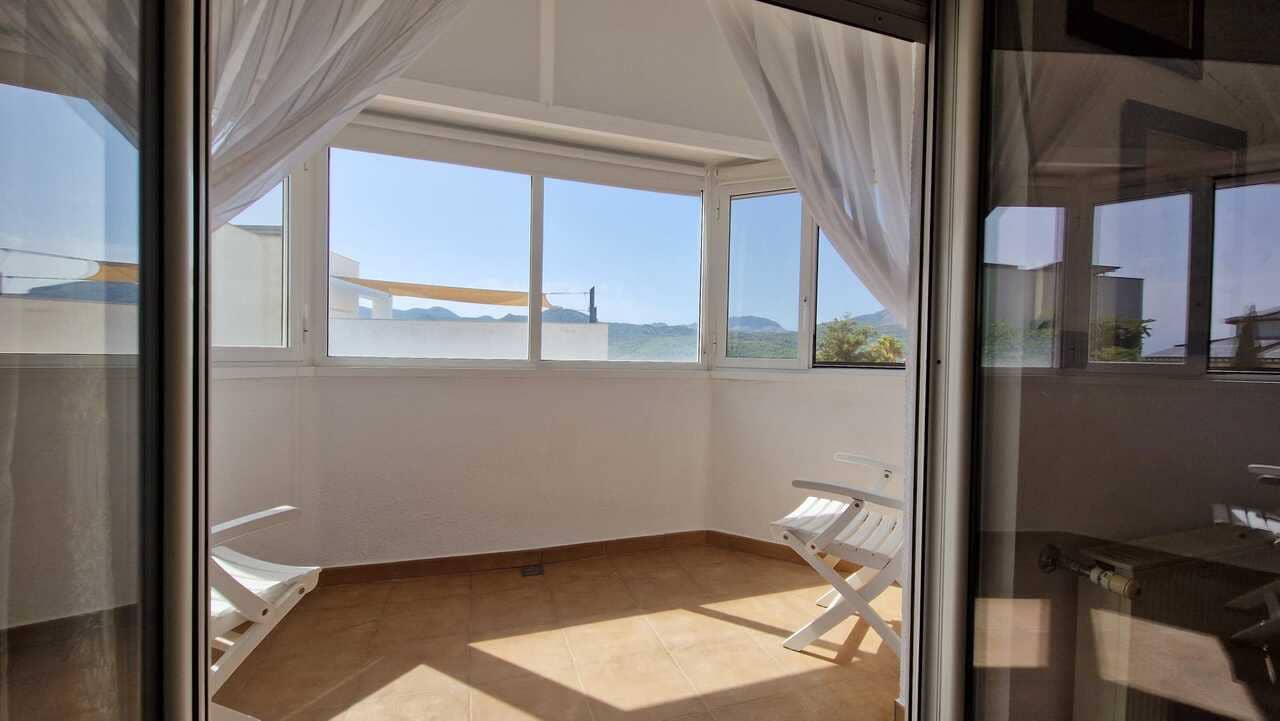 4 slaapkamer Villa te koop in Jalon / Xalo met zwembad - € 475.000 (Ref: 10035730)
