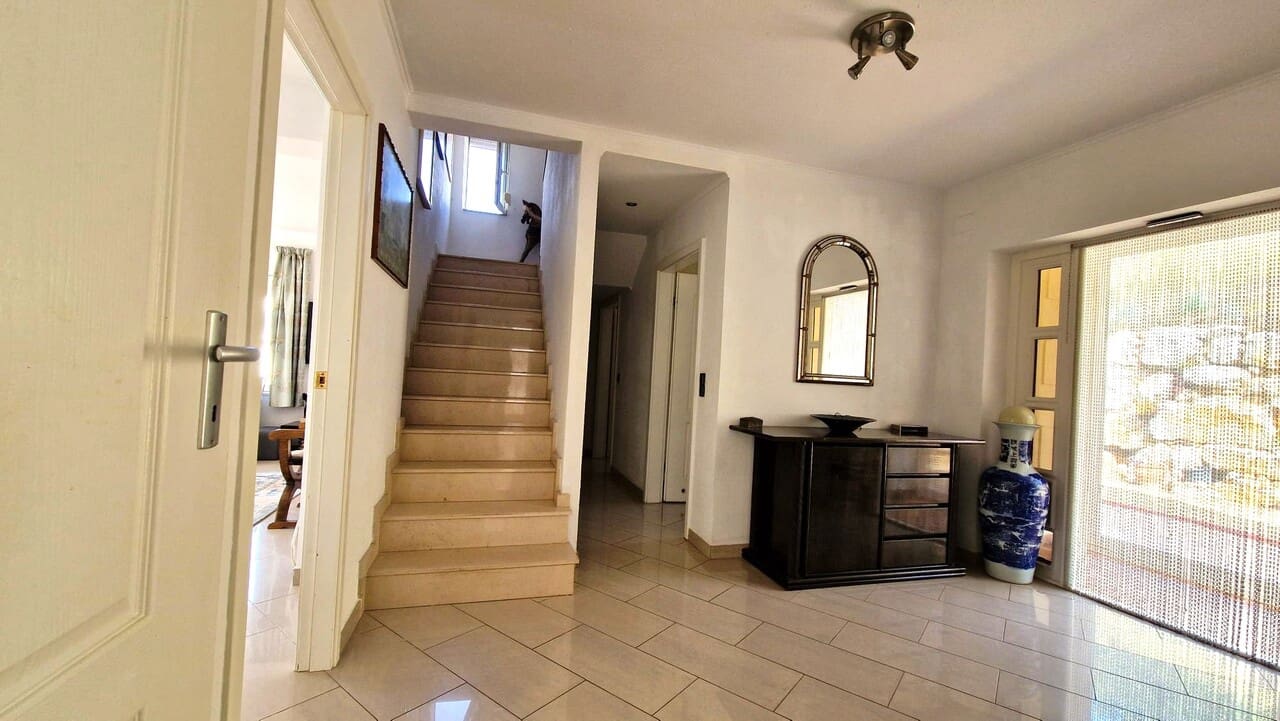 4 slaapkamer Villa te koop in Jalon / Xalo met zwembad - € 475.000 (Ref: 10035730)