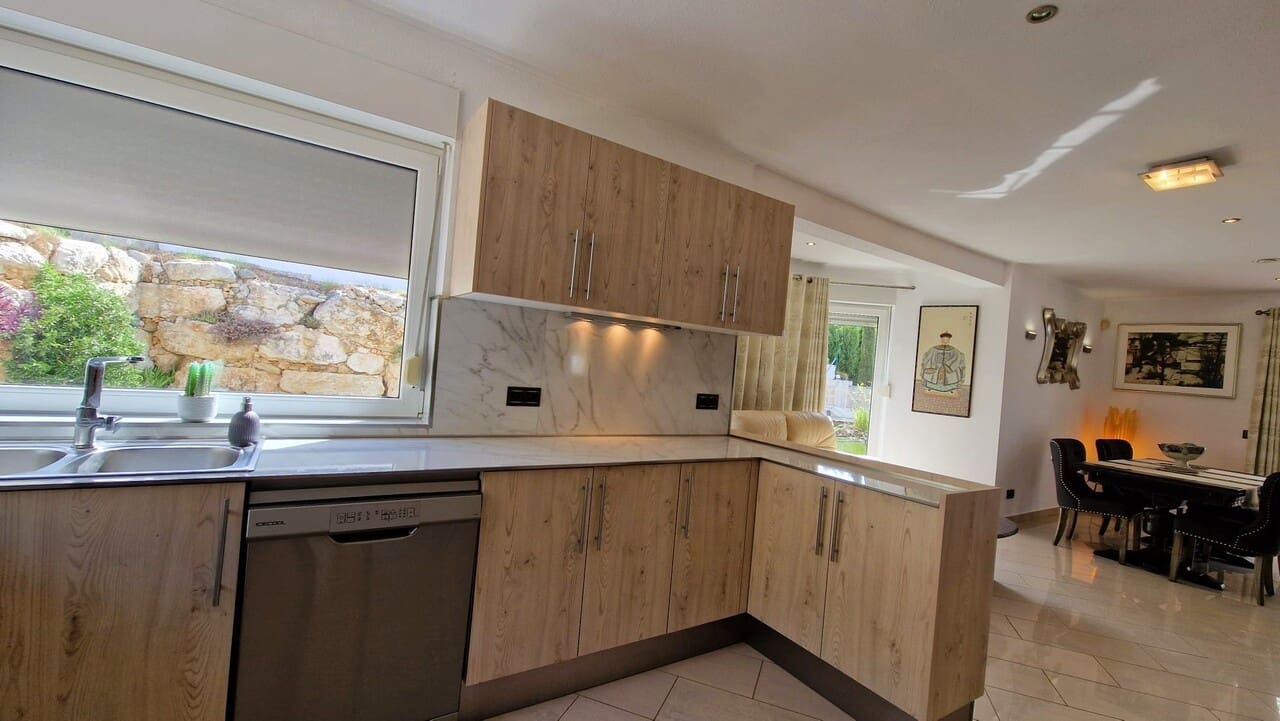 4 slaapkamer Villa te koop in Jalon / Xalo met zwembad - € 475.000 (Ref: 10035730)