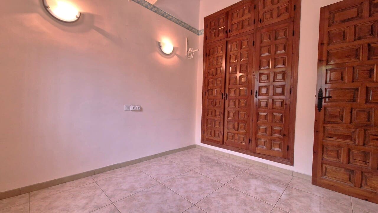 2 sovrum Villa till salu i Alcalali / Alcanali - 295 000 € (Ref: 10039980)