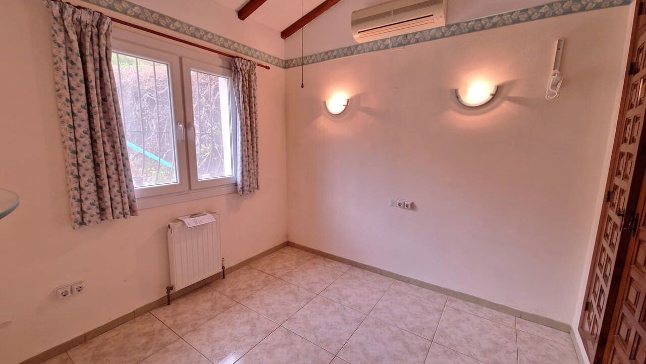 2 sovrum Villa till salu i Alcalali / Alcanali - 295 000 € (Ref: 10039980)