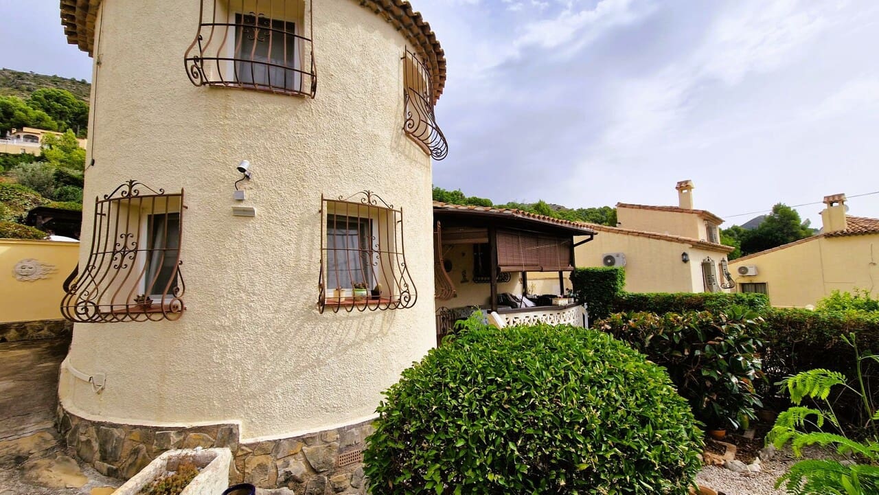 2 sovrum Villa till salu i Alcalali / Alcanali - 295 000 € (Ref: 10039980)