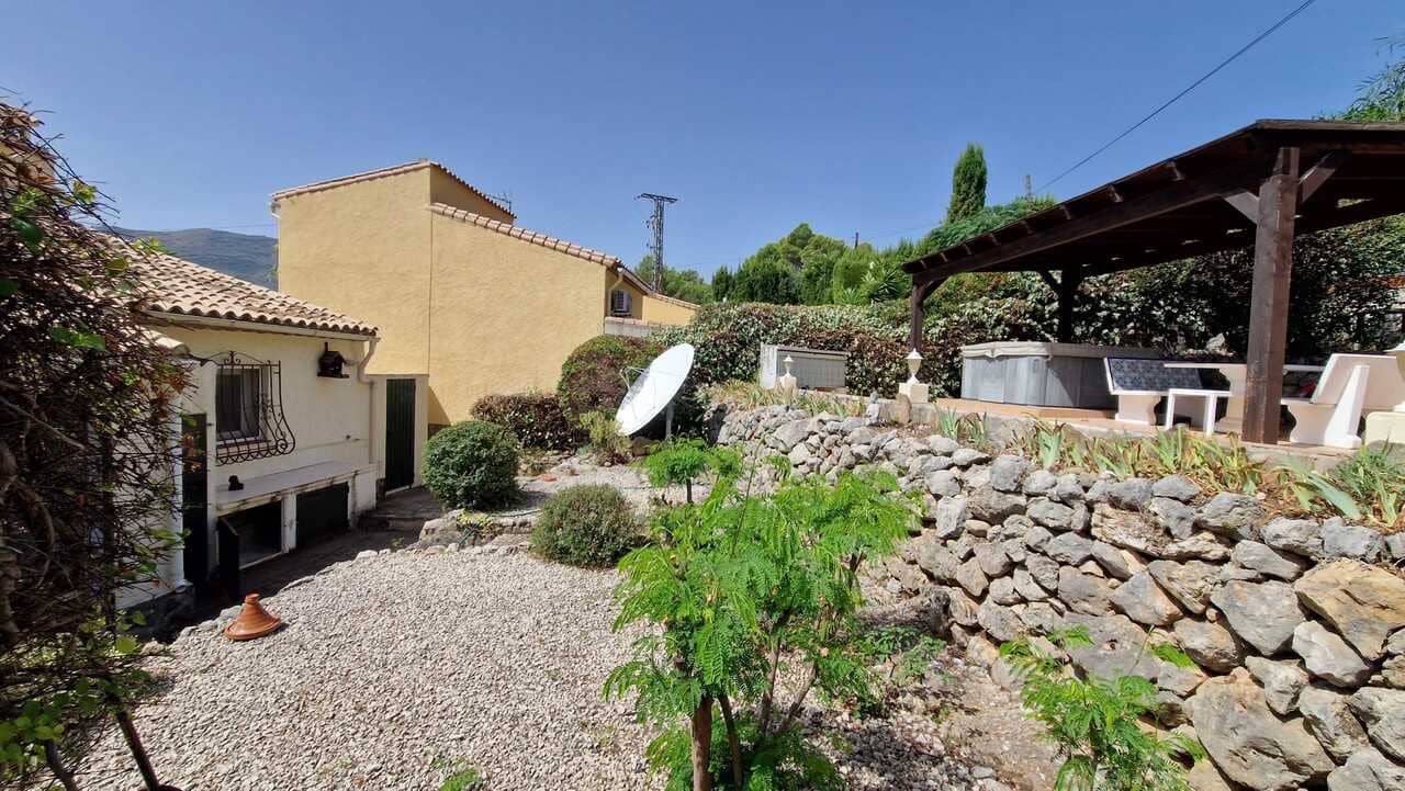 2 sovrum Villa till salu i Alcalali / Alcanali - 295 000 € (Ref: 10039980)