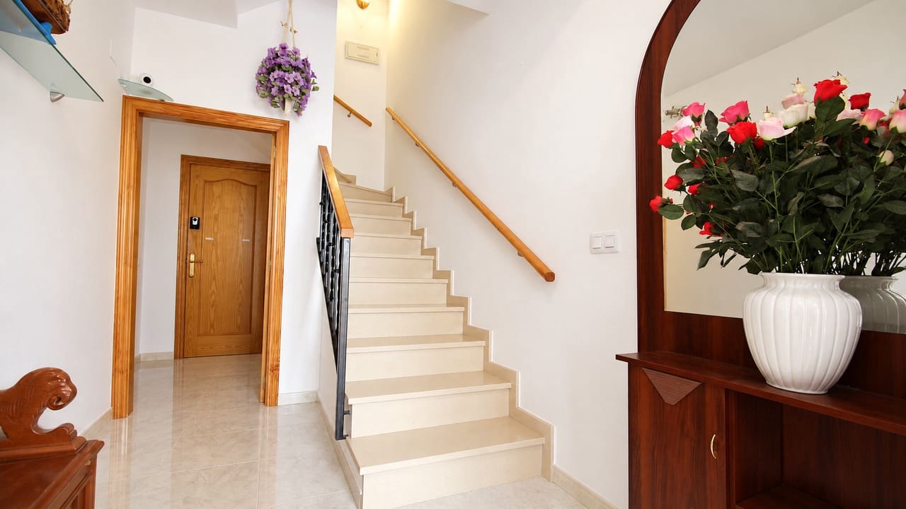 5 bedroom Townhouse for sale in Benidoleig - € 290,000 (Ref: 10098628)