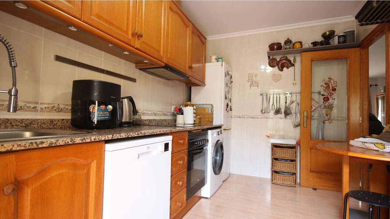 5 bedroom Townhouse for sale in Benidoleig - € 290,000 (Ref: 10098628)