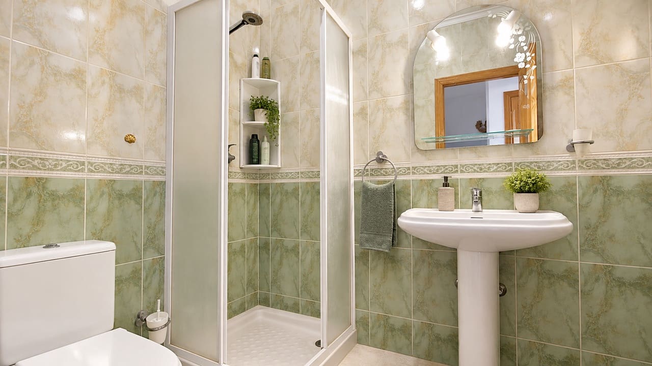5 bedroom Townhouse for sale in Benidoleig - € 290,000 (Ref: 10098628)