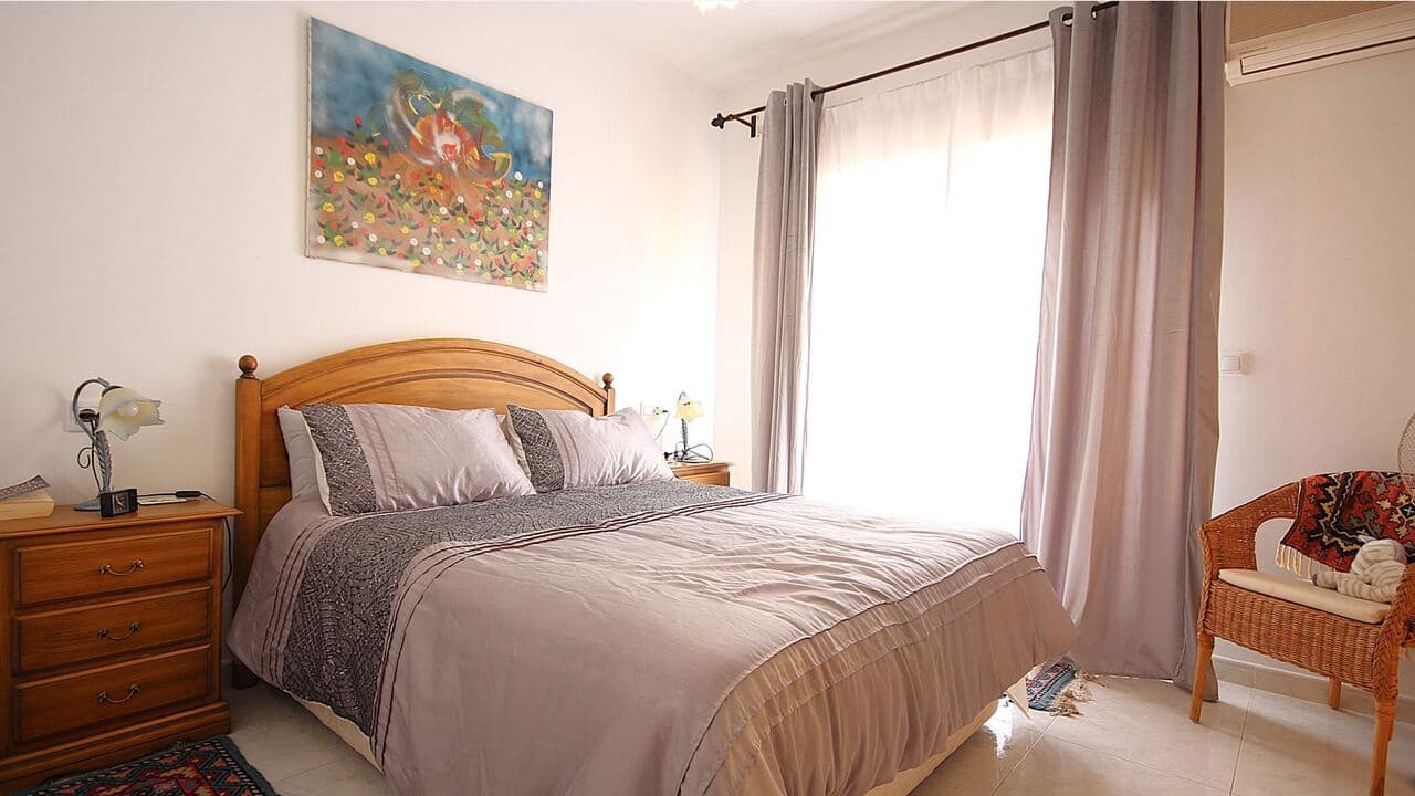 5 bedroom Townhouse for sale in Benidoleig - € 290,000 (Ref: 10098628)