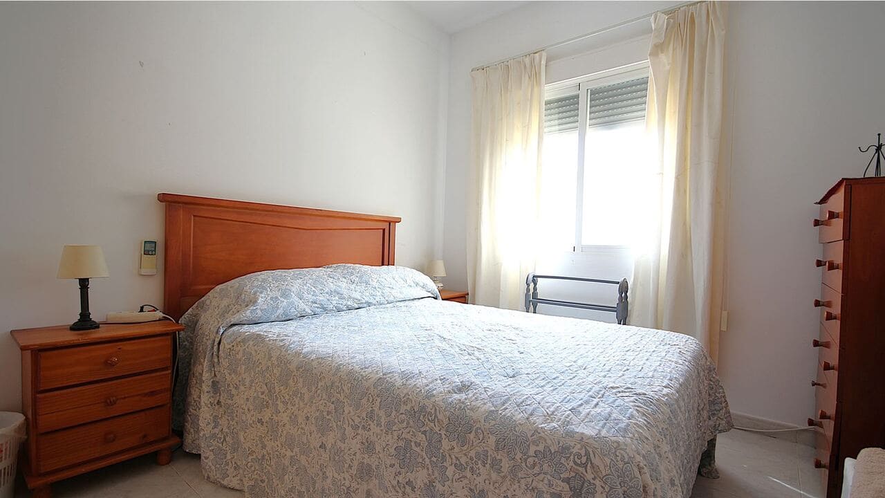 5 bedroom Townhouse for sale in Benidoleig - € 290,000 (Ref: 10098628)