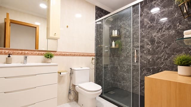 5 bedroom Townhouse for sale in Benidoleig - € 290,000 (Ref: 10098628)