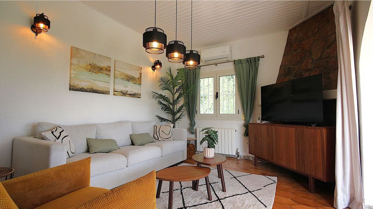 2 quarto Moradia para venda em Orba com piscina garagem - 425 000 € (Ref: 10118135)
