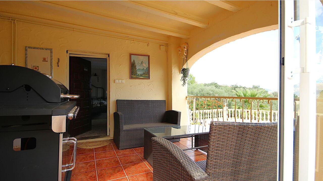2 quarto Moradia para venda em Orba com piscina garagem - 425 000 € (Ref: 10118135)