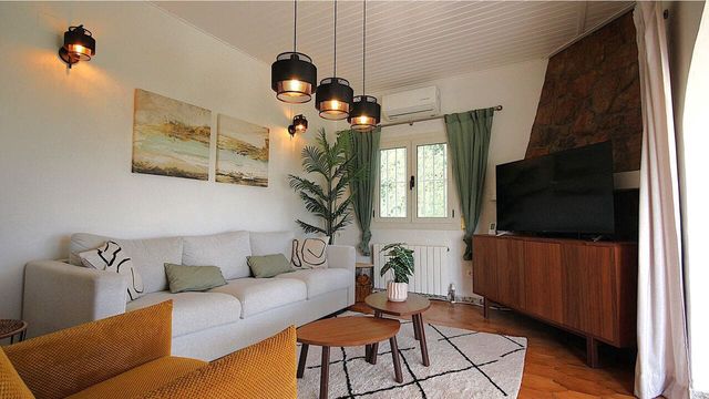 2 soverom Villa til salgs i Orba med svømmebasseng garasje - € 425 000 (Ref: 10118135)