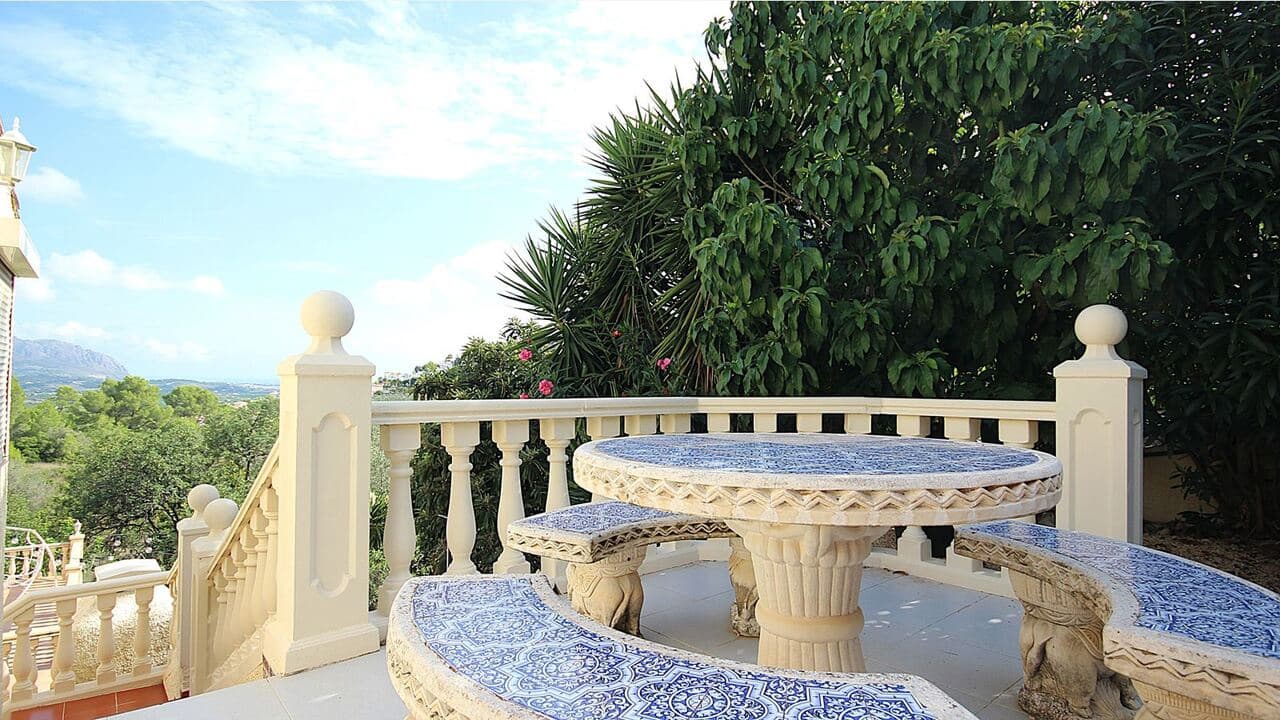 2 quarto Moradia para venda em Orba com piscina garagem - 425 000 € (Ref: 10118135)