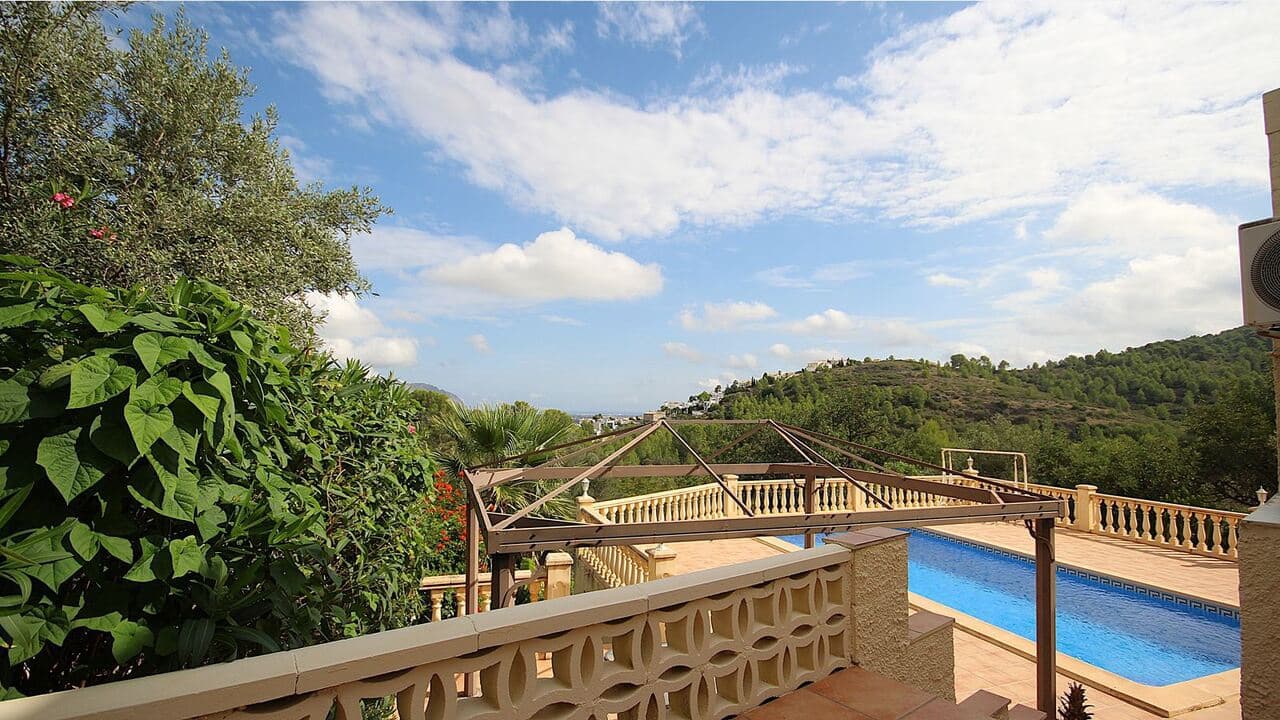 2 quarto Moradia para venda em Orba com piscina garagem - 425 000 € (Ref: 10118135)