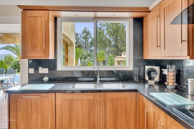 6 chambre Villa/Maison à vendre à Benigembla / Benichembla avec piscine garage - 895 000 € (Ref: 10144938)