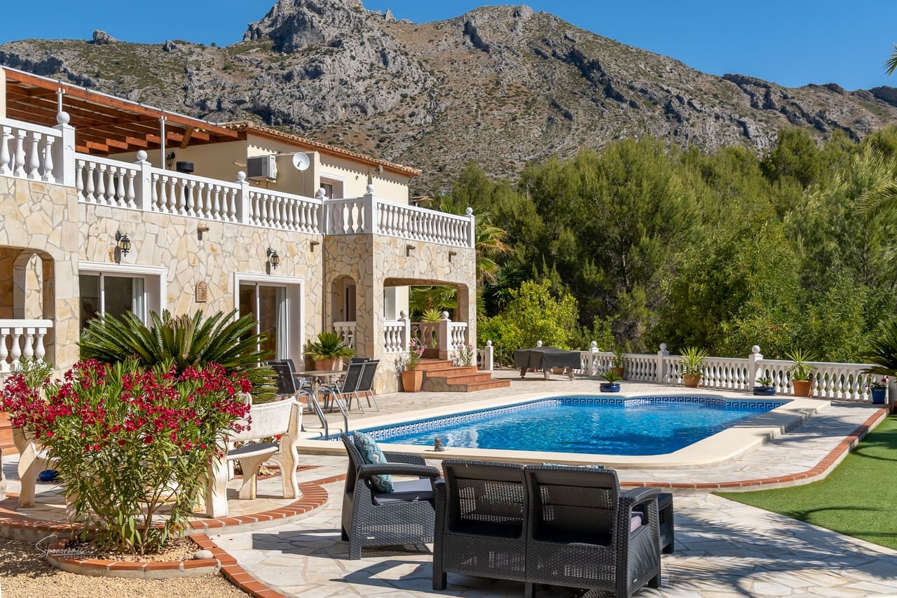 6 chambre Villa/Maison à vendre à Benigembla / Benichembla avec piscine garage - 895 000 € (Ref: 10144938)