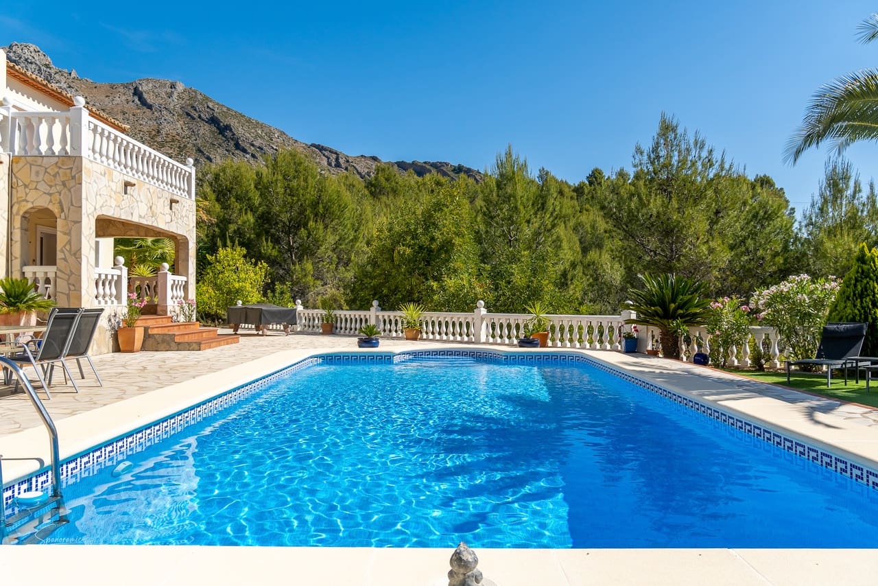 6 chambre Villa/Maison à vendre à Benigembla / Benichembla avec piscine garage - 895 000 € (Ref: 10144938)