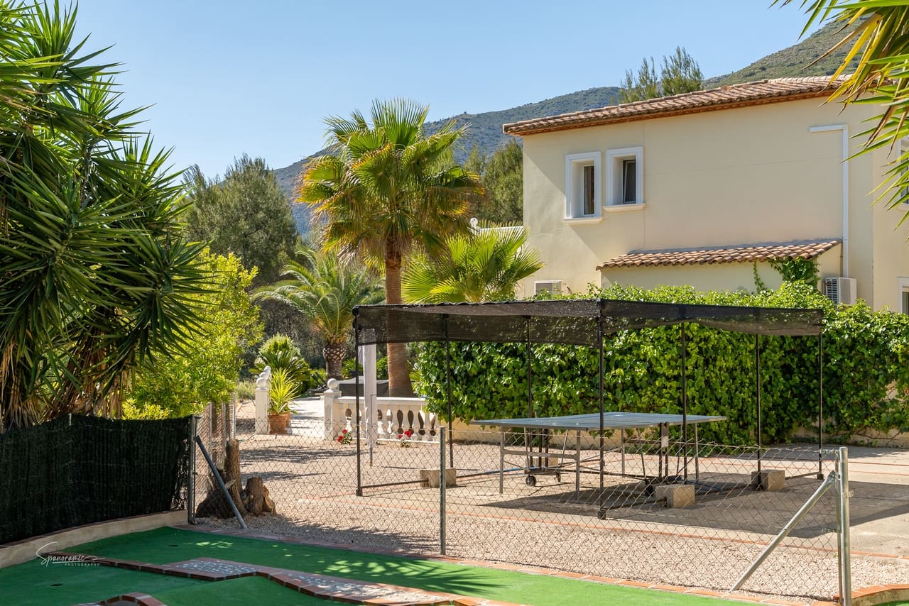 6 chambre Villa/Maison à vendre à Benigembla / Benichembla avec piscine garage - 895 000 € (Ref: 10144938)