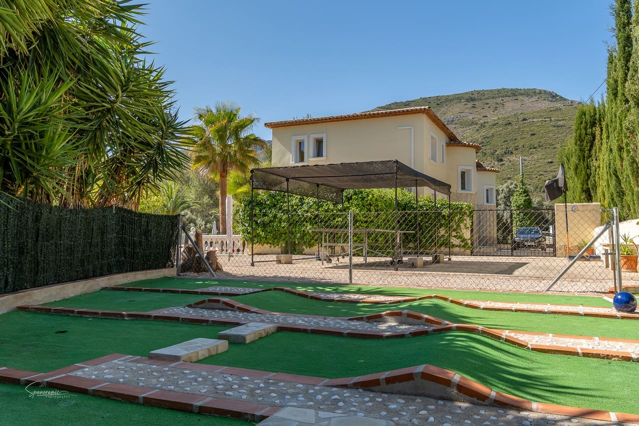 6 chambre Villa/Maison à vendre à Benigembla / Benichembla avec piscine garage - 895 000 € (Ref: 10144938)