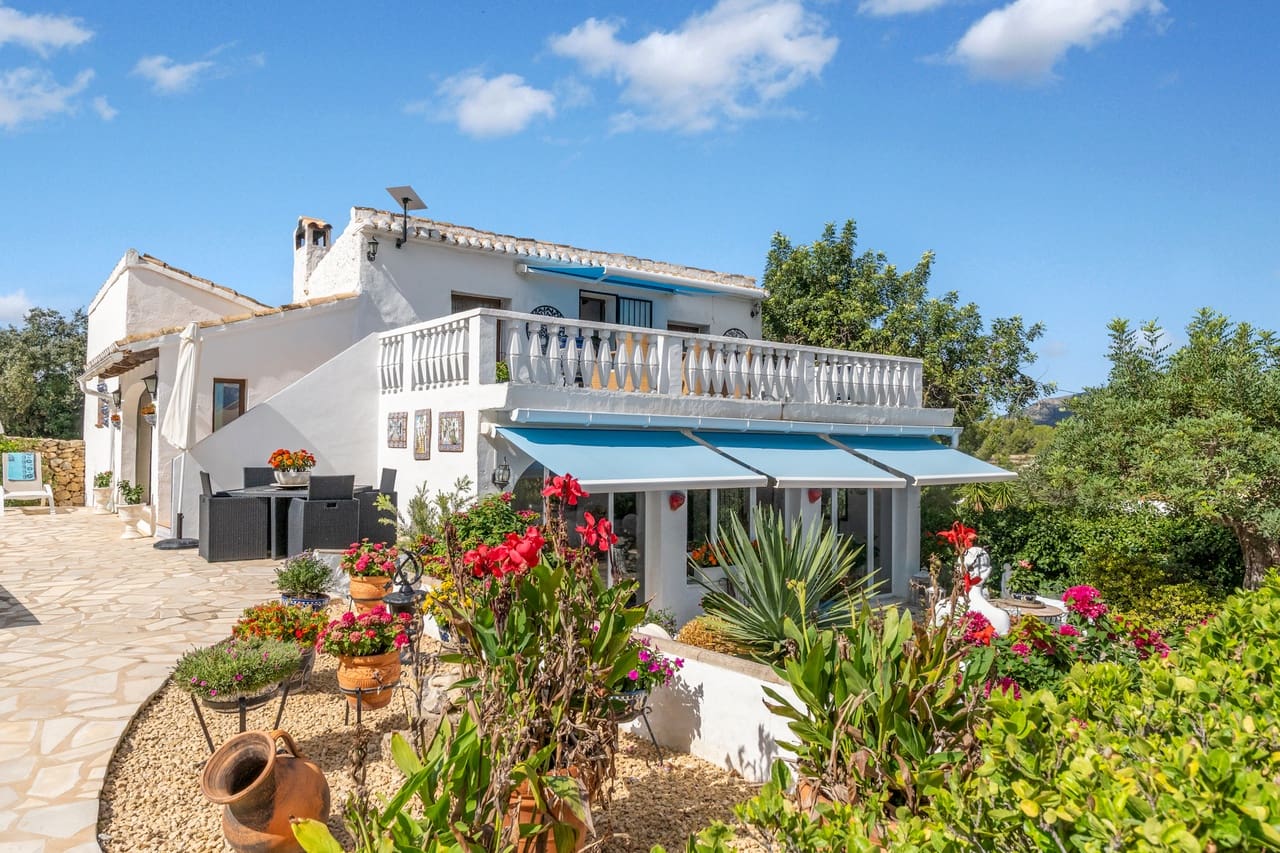 3 soverom Finca/Herregård til salgs i Gata de Gorgos med svømmebasseng garasje - € 760 000 (Ref: 10156817)
