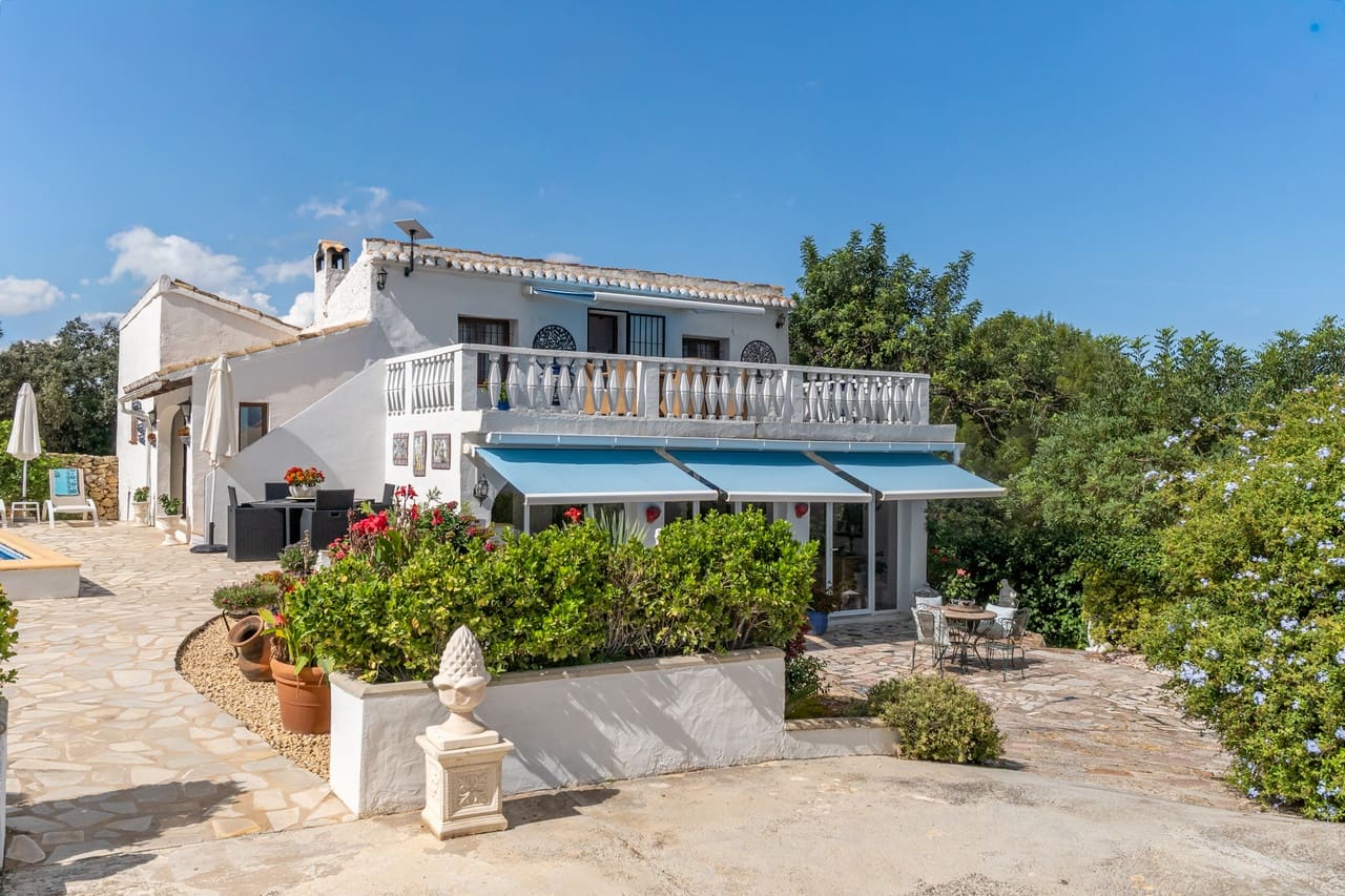 3 soverom Finca/Herregård til salgs i Gata de Gorgos med svømmebasseng garasje - € 760 000 (Ref: 10156817)