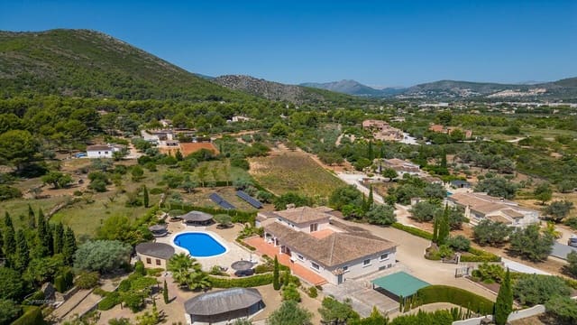 4 quarto Moradia para venda em Llíber com piscina - 950 000 € (Ref: 7853609)