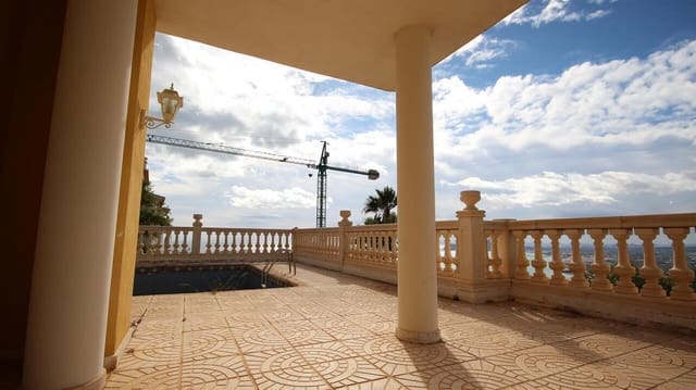 5 slaapkamer Villa te koop in Altea met zwembad garage - € 1.300.000 (Ref: 7883022)