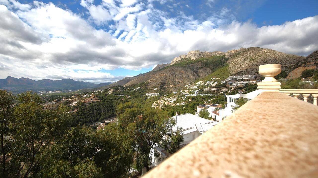 5 slaapkamer Villa te koop in Altea met zwembad garage - € 1.300.000 (Ref: 7883022)