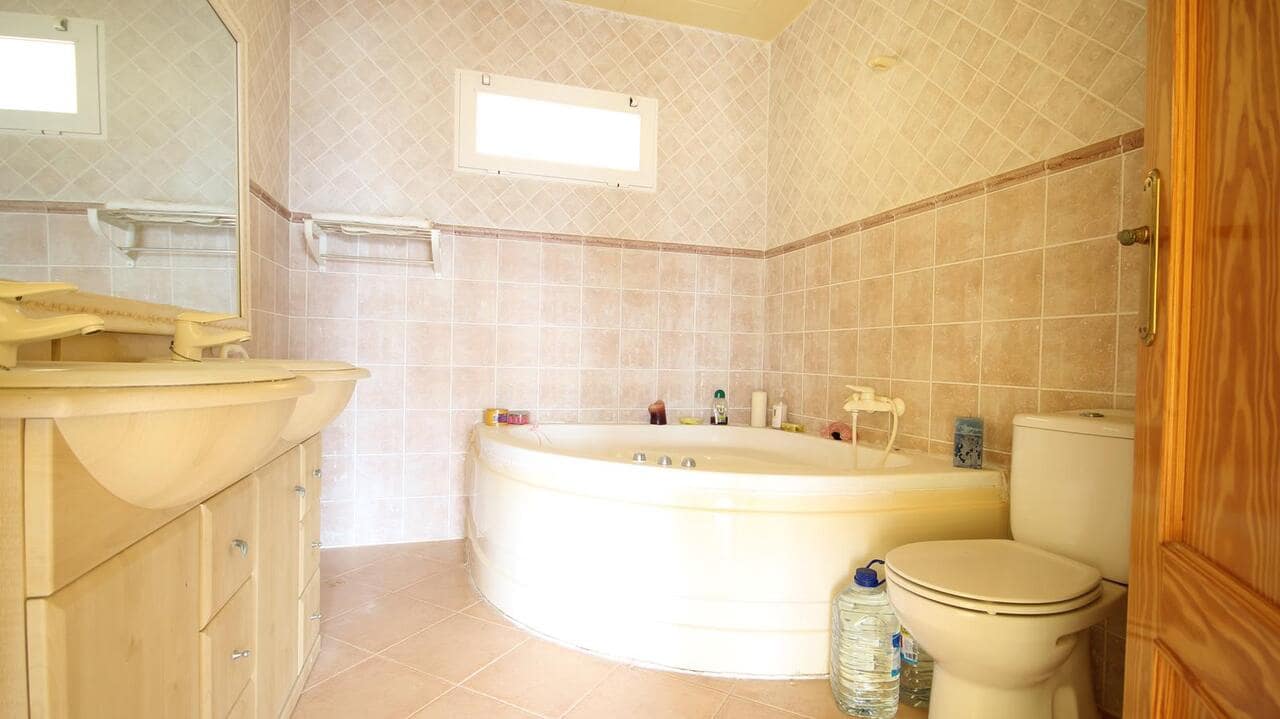 5 slaapkamer Villa te koop in Altea met zwembad garage - € 1.300.000 (Ref: 7883022)