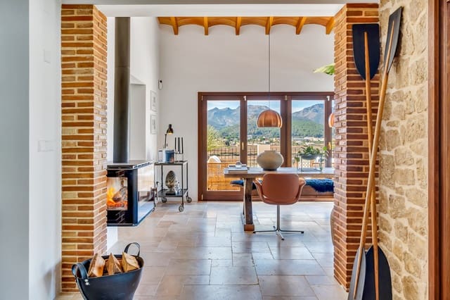 5 bedroom Villa for sale in Llíber with pool garage - € 1,300,000 (Ref: 8182311)