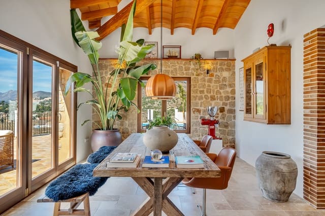 5 bedroom Villa for sale in Llíber with pool garage - € 1,300,000 (Ref: 8182311)