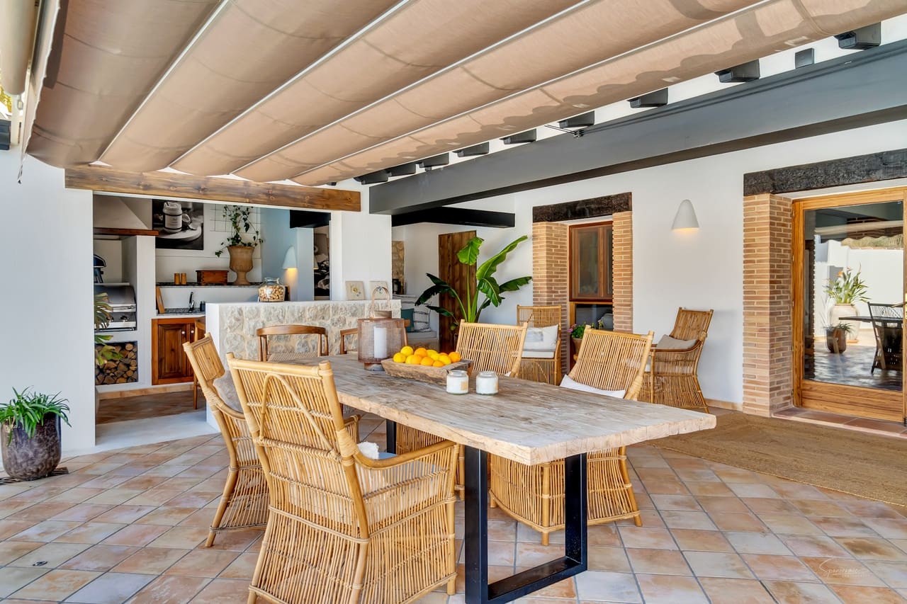 5 soveværelse Villa til salg i Lliber med swimmingpool garage - € 1.300.000 (Ref: 8182311)