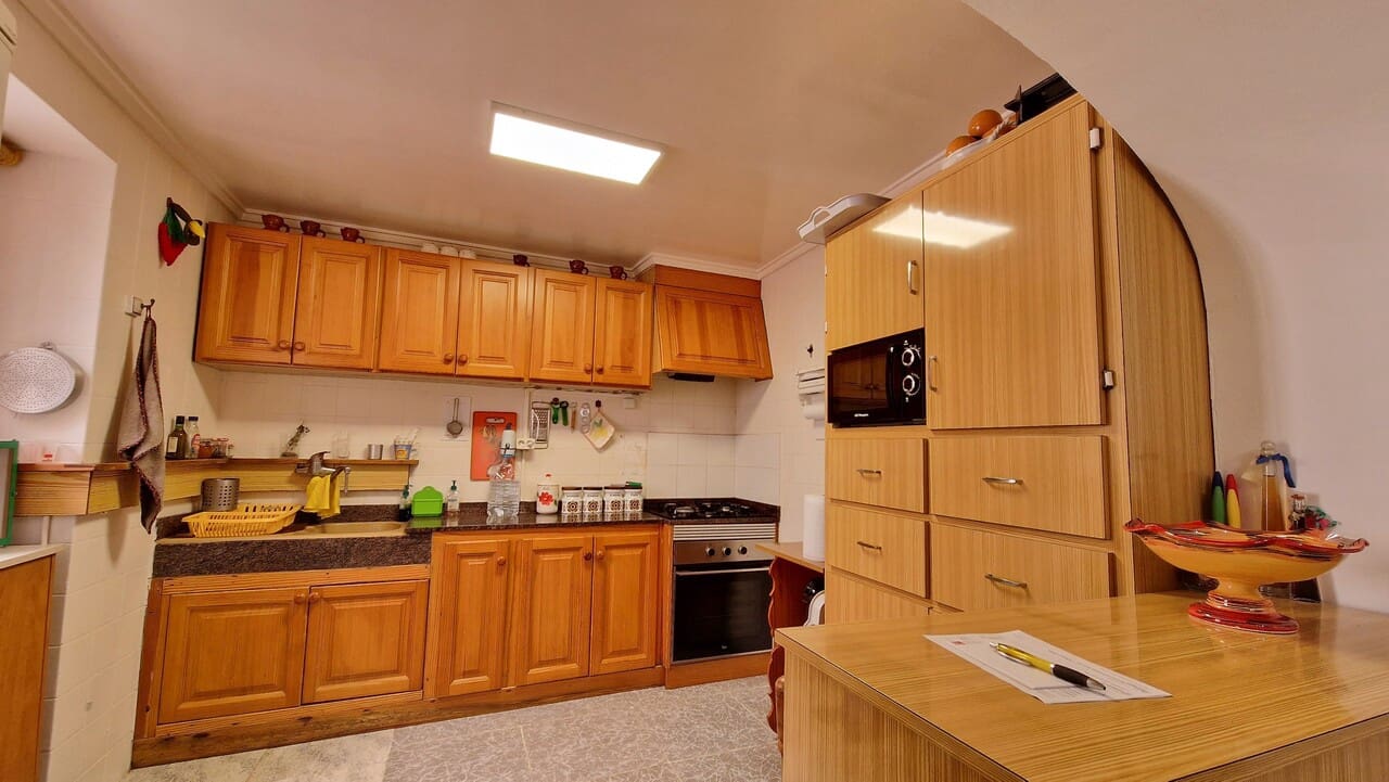 5 bedroom Townhouse for sale in Jalon / Xalo - € 330,000 (Ref: 8288534)