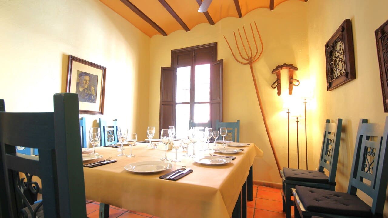 7 bedroom Commercial for sale in Parcent - € 399,000 (Ref: 8364316)