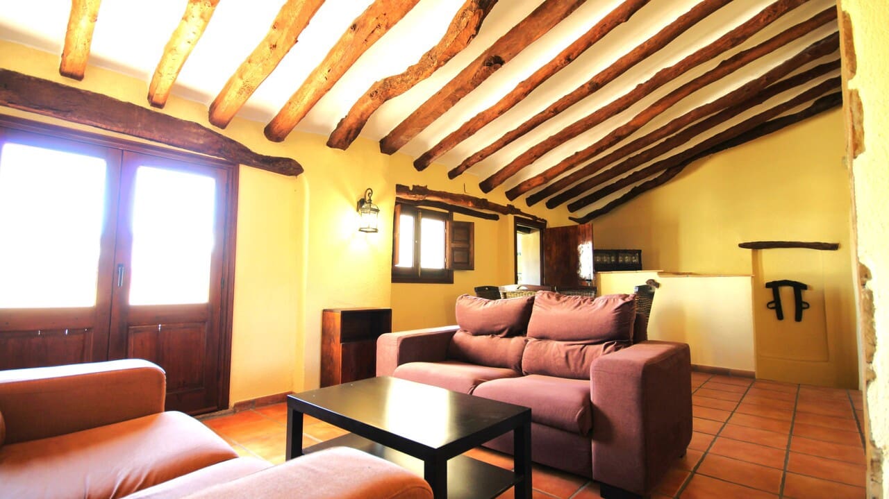 7 bedroom Commercial for sale in Parcent - € 399,000 (Ref: 8364316)