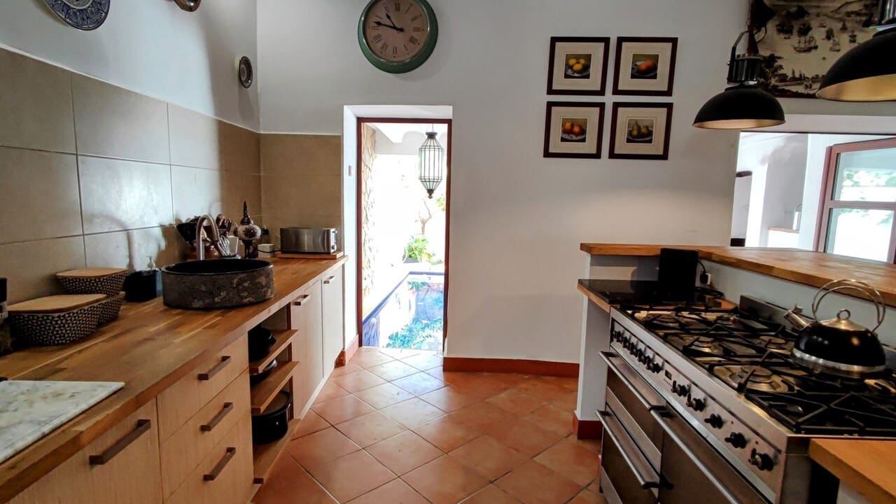 4 Zimmer Haus zu verkaufen in Bolulla mit Pool - 339.000 € (Ref: 8434757)