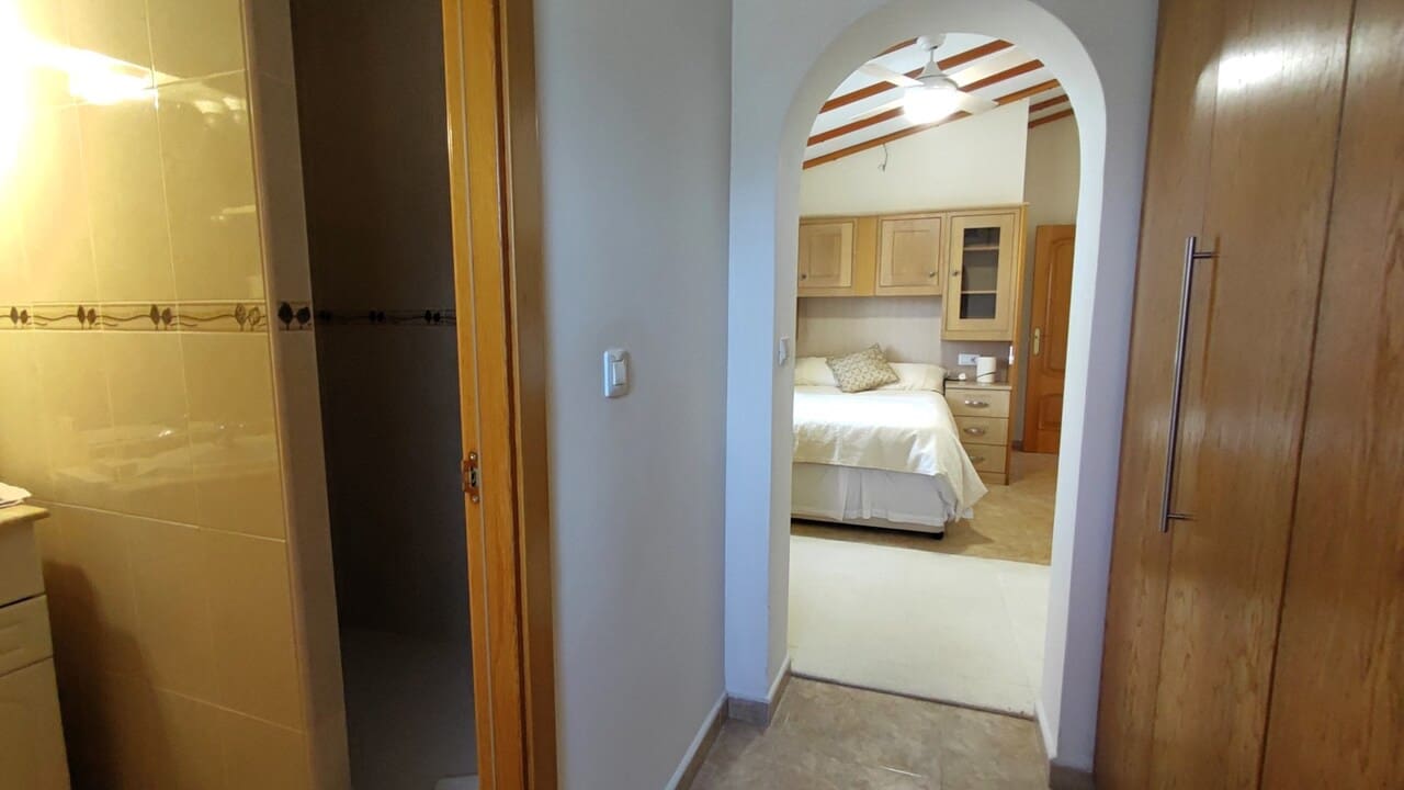 3 soverom Finca/Herregård til salgs i Jalon / Xalo med garasje - € 599 000 (Ref: 8479575)