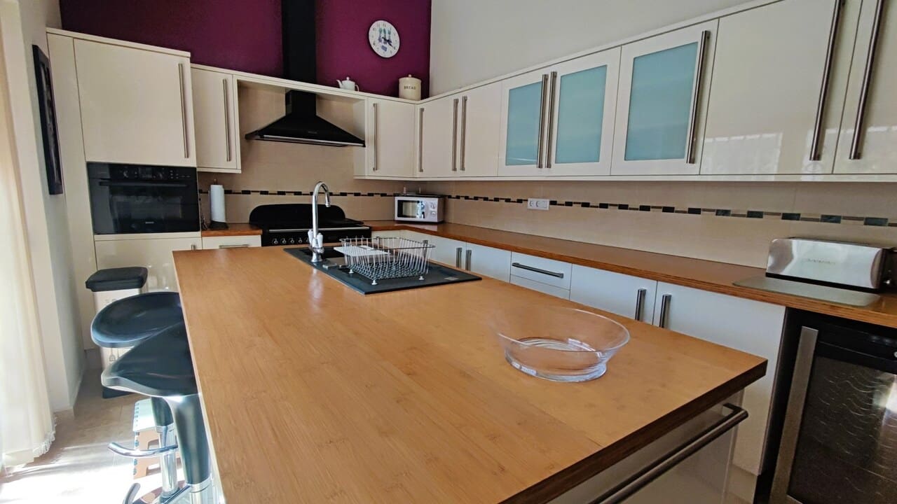 3 soverom Finca/Herregård til salgs i Jalon / Xalo med garasje - € 599 000 (Ref: 8479575)