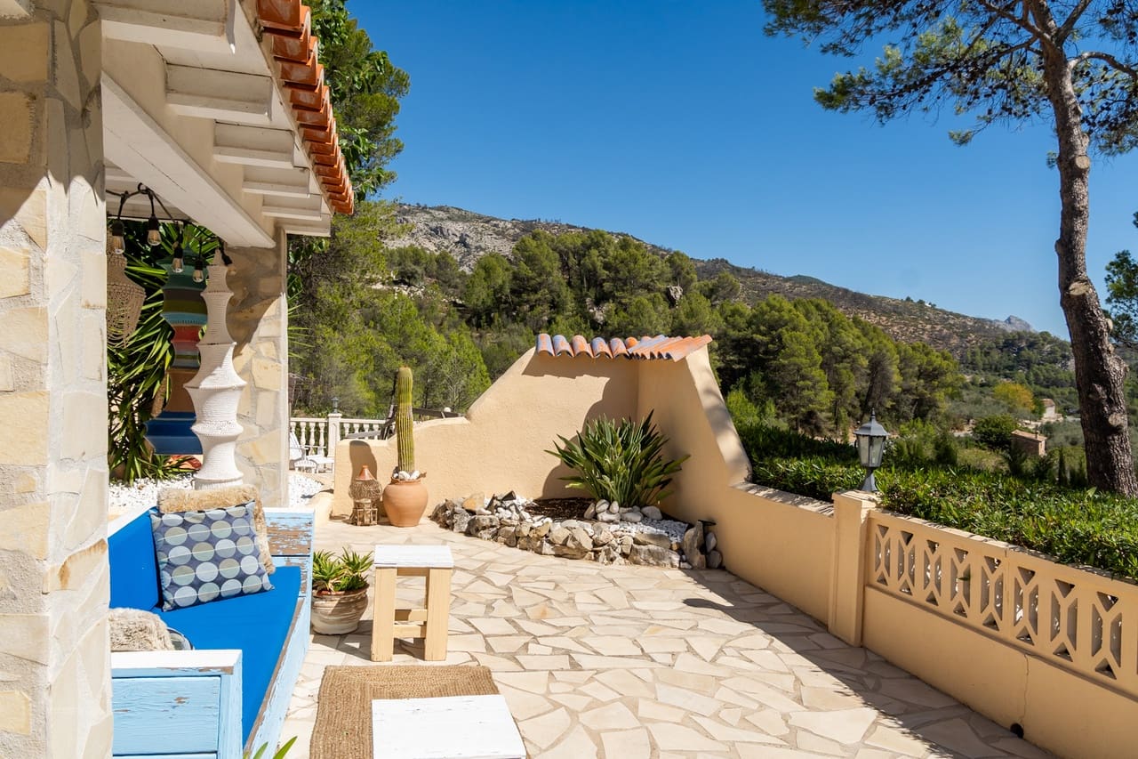 5 bedroom Villa for sale in Castell de Castells with pool - € 545,000 (Ref: 8559074)