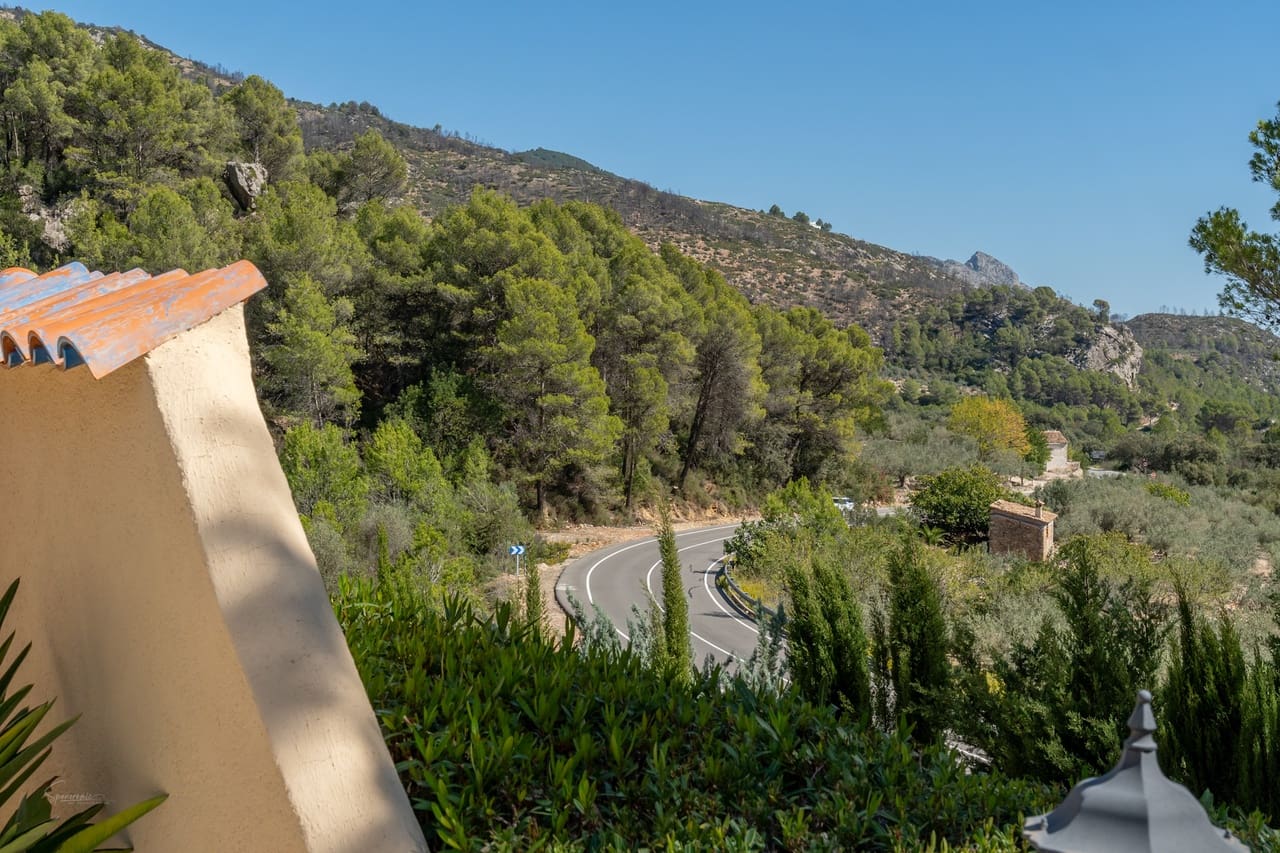 5 bedroom Villa for sale in Castell de Castells with pool - € 545,000 (Ref: 8559074)