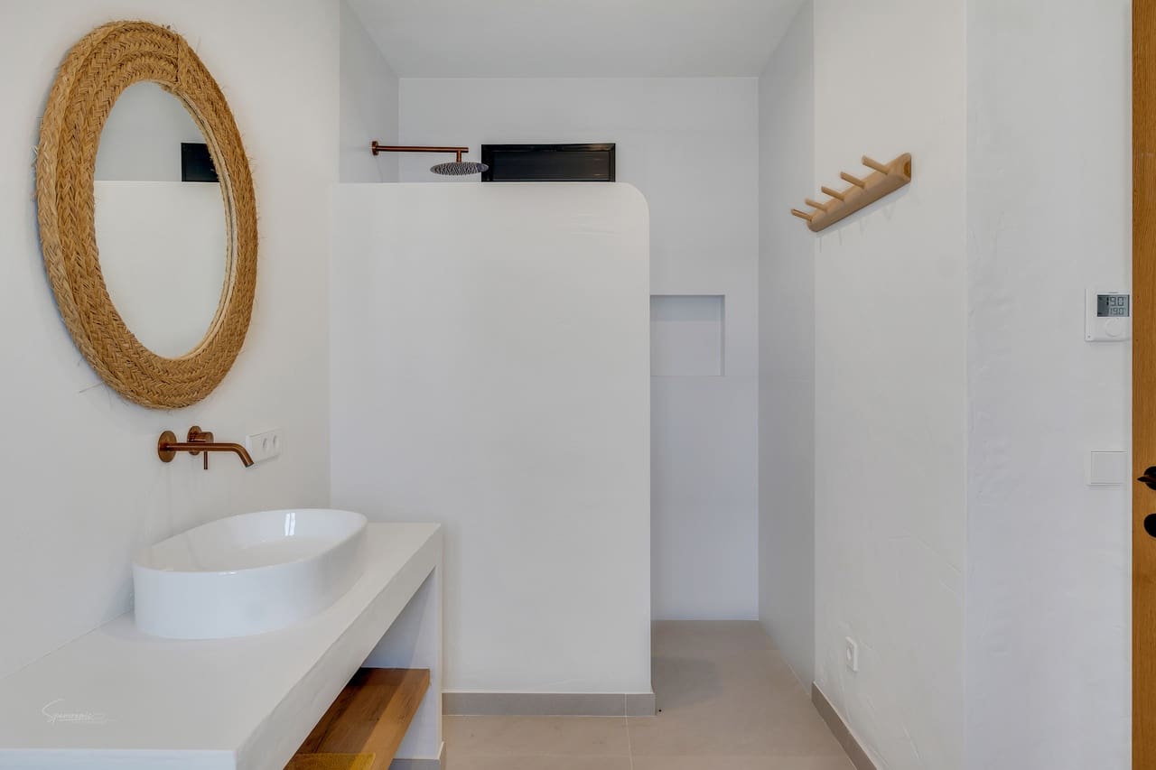 4 makuuhuone Maalaistalo myytävänä paikassa Benissa mukana uima-altaan 
autotalli - 1 095 000 € (Ref: 8681041)