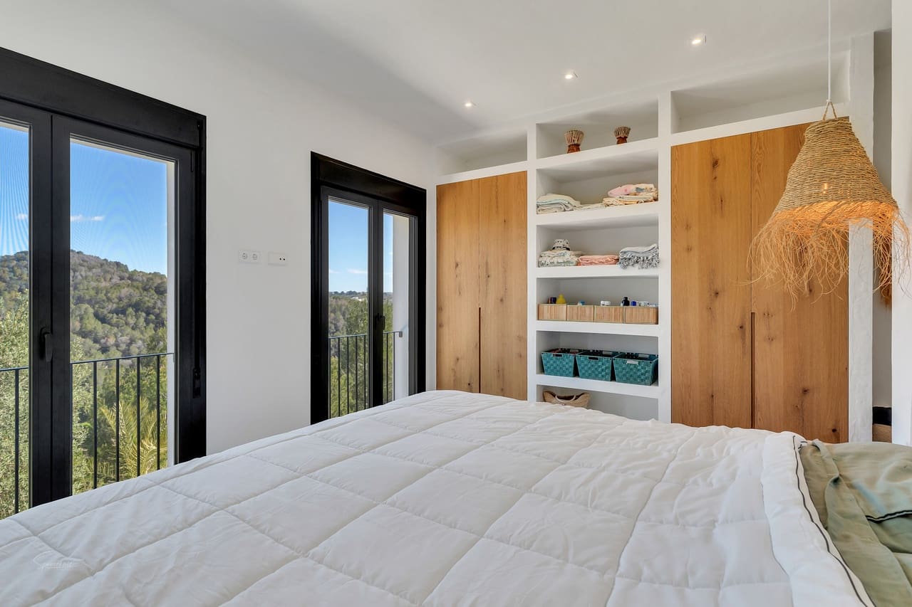 4 makuuhuone Maalaistalo myytävänä paikassa Benissa mukana uima-altaan 
autotalli - 1 095 000 € (Ref: 8681041)