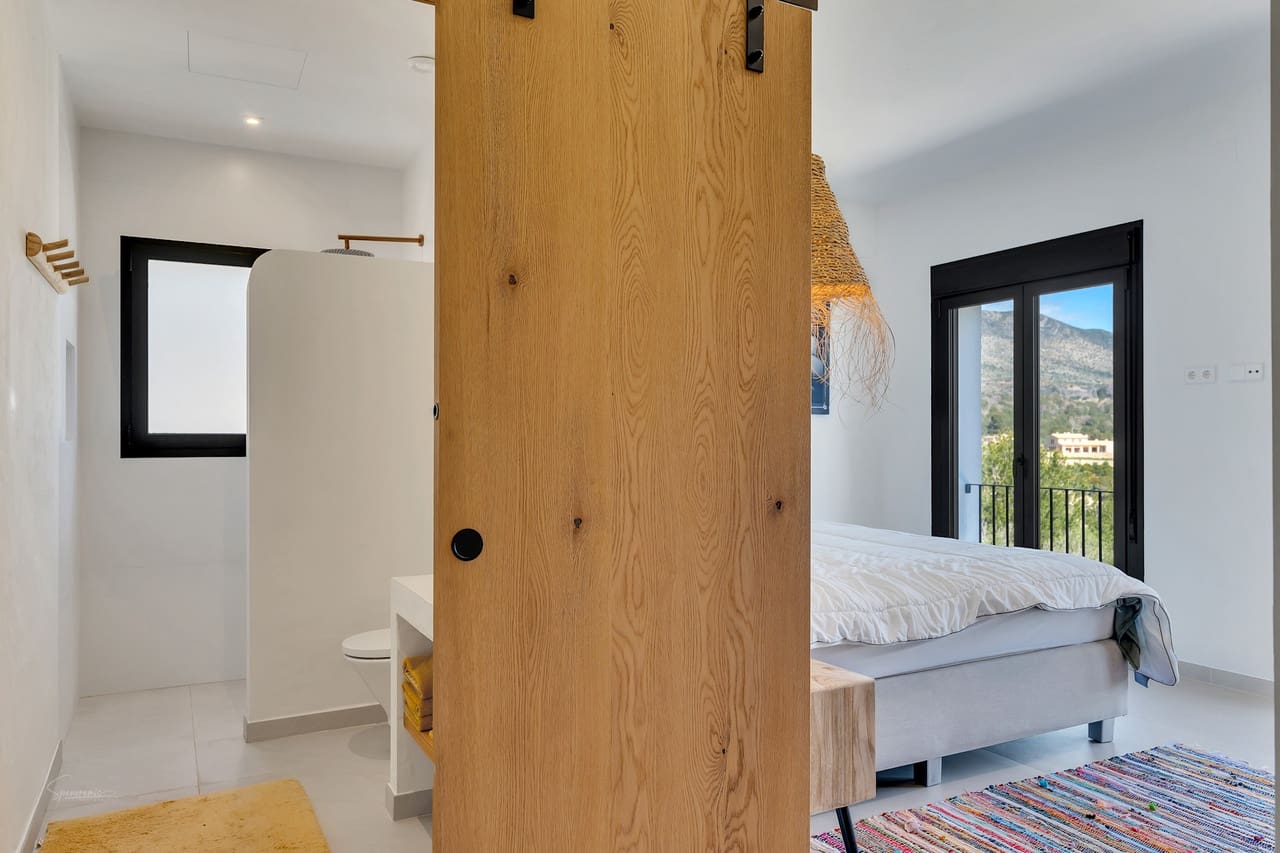 4 makuuhuone Maalaistalo myytävänä paikassa Benissa mukana uima-altaan 
autotalli - 1 095 000 € (Ref: 8681041)