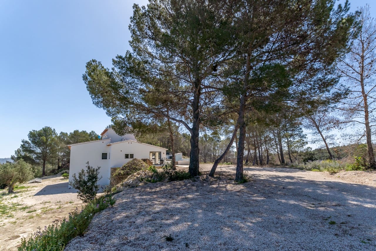 4 makuuhuone Maalaistalo myytävänä paikassa Benissa mukana uima-altaan 
autotalli - 1 095 000 € (Ref: 8681041)