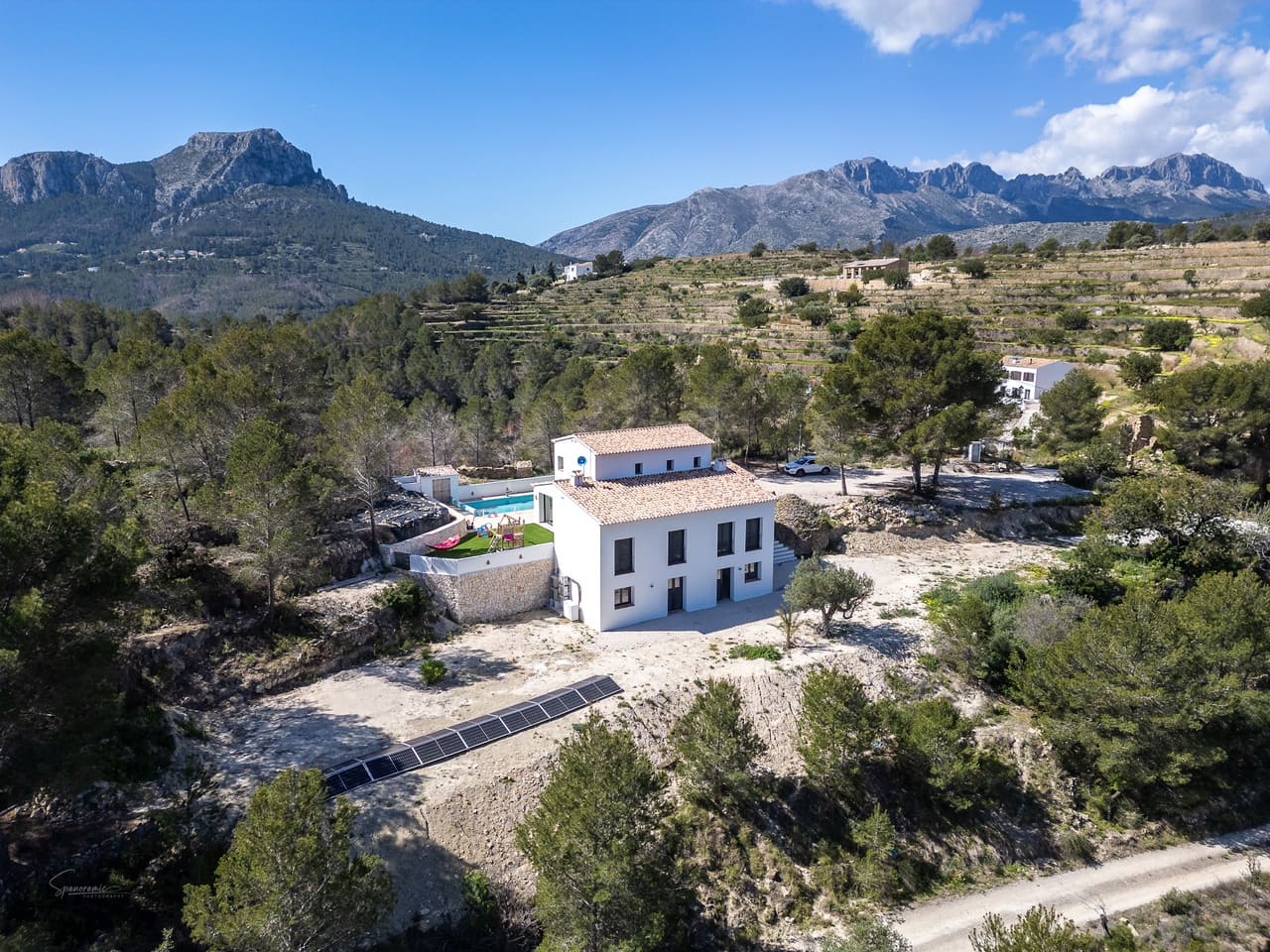 4 makuuhuone Maalaistalo myytävänä paikassa Benissa mukana uima-altaan 
autotalli - 1 095 000 € (Ref: 8681041)