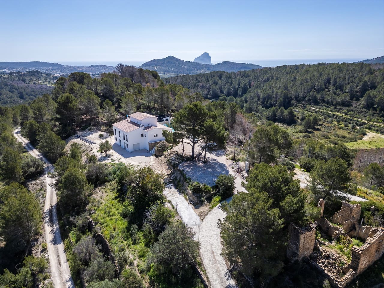 4 makuuhuone Maalaistalo myytävänä paikassa Benissa mukana uima-altaan 
autotalli - 1 095 000 € (Ref: 8681041)