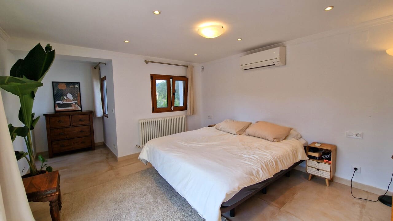 4 sypialnia Willa na sprzedaż w Orba z basenem - 645 000 € (Ref: 8824070)