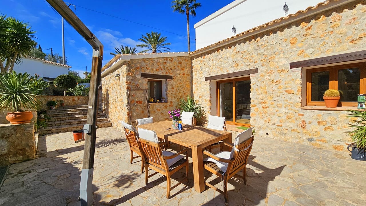 4 sypialnia Willa na sprzedaż w Orba z basenem - 645 000 € (Ref: 8824070)