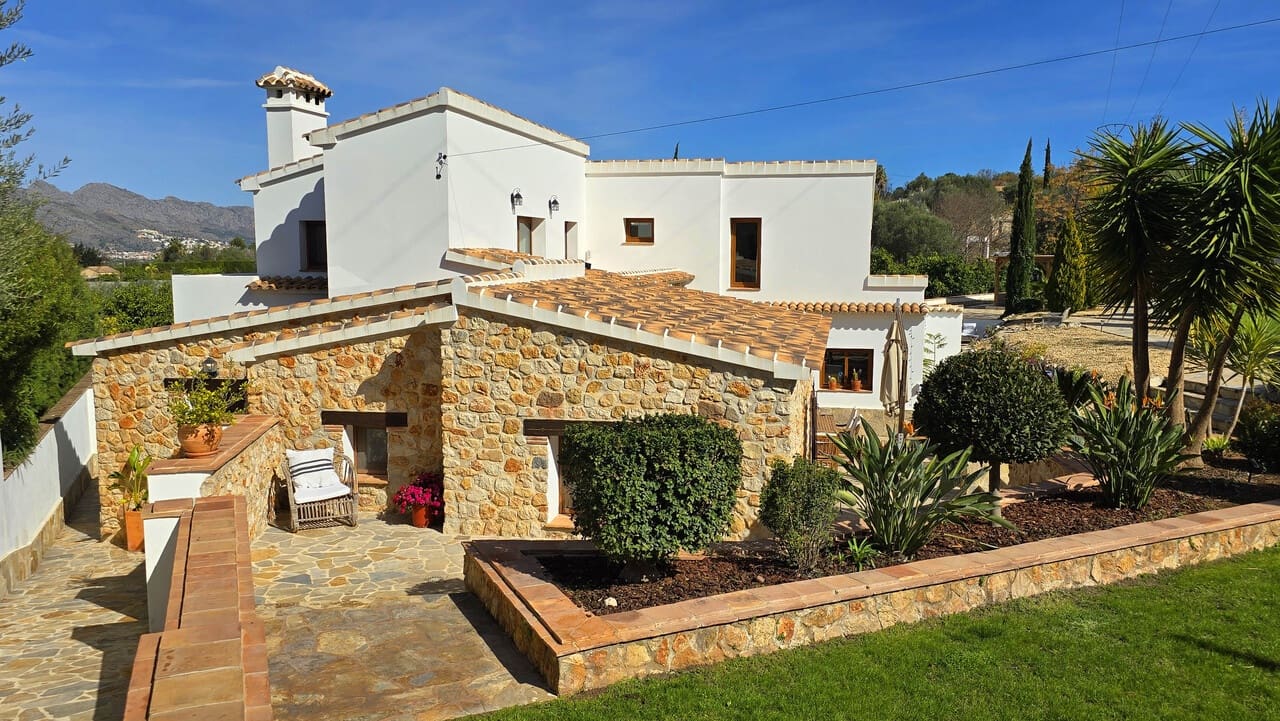 4 sypialnia Willa na sprzedaż w Orba z basenem - 645 000 € (Ref: 8824070)